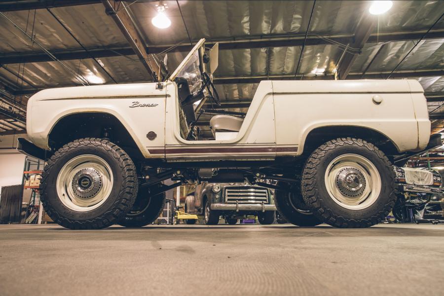  Ford Bronco Derelict Roadster by ICON 2018 года  (фото 7 из 29)
